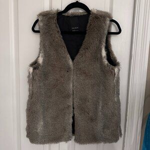 EUC Talula furry vest